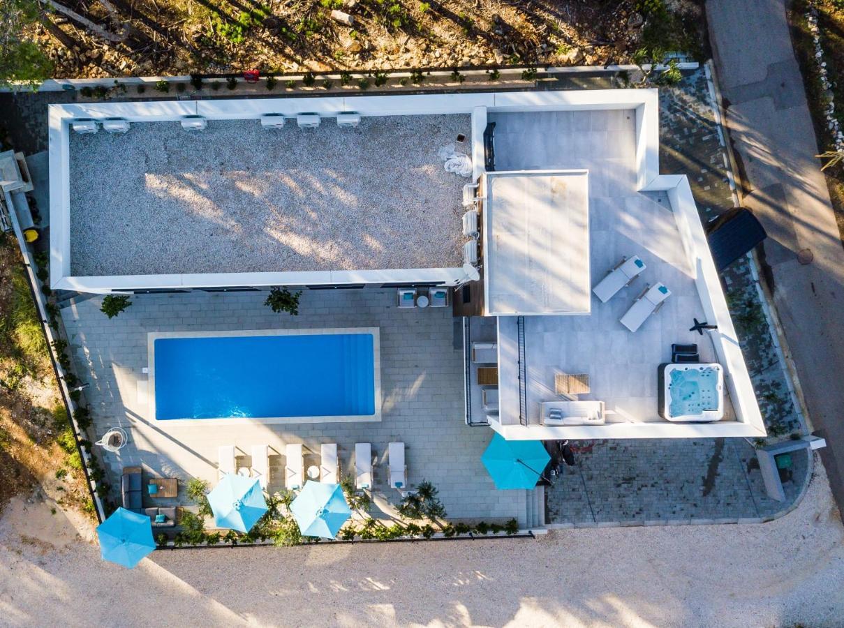 Апартаменты Olive Tree Mansion Вир Экстерьер фото