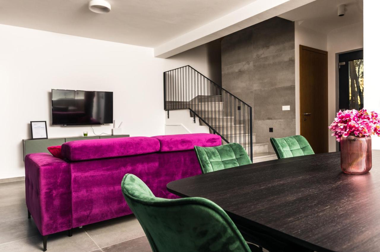 Апартаменты Olive Tree Mansion Вир Экстерьер фото